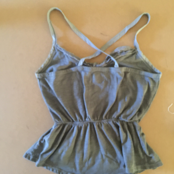 Hollister women's Back cris cross strap Top - Picture 2 of 4